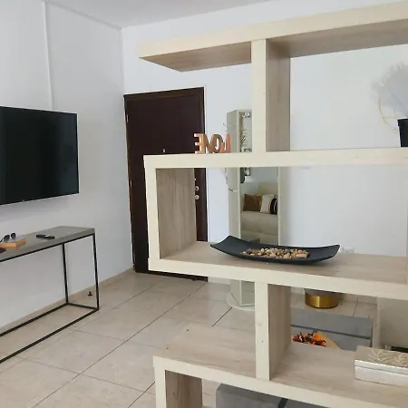 Spacious 2 Bedroom Lägenhet
