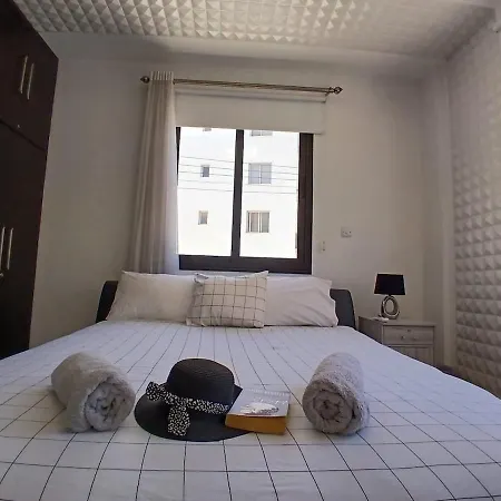 Lägenhet Spacious 2 Bedroom *