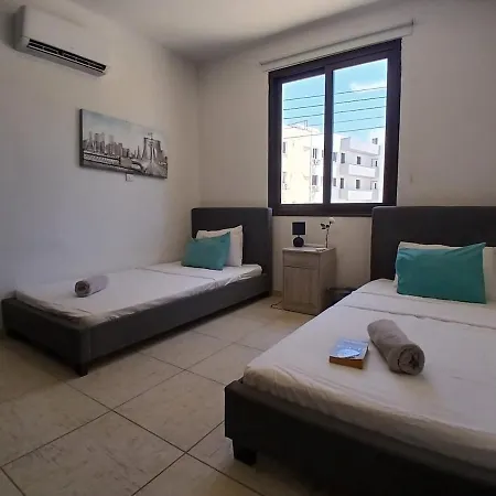 Spacious 2 Bedroom 아파트 라르나카